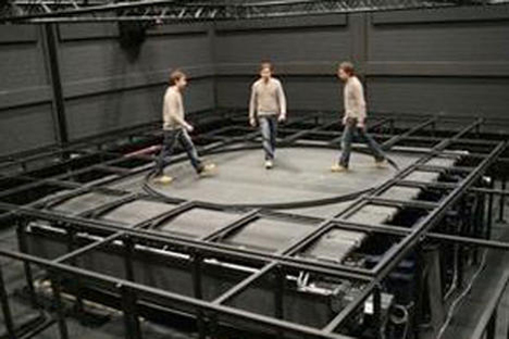 cybercarpet cyberwalk virtual reality omnidirectional treadmill