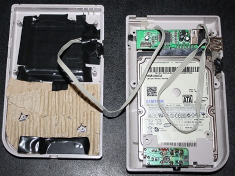 inside of gameboy hard drive mod