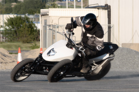 Lean Mean Safer Motorcycle Takes Turns At An Angle Gadgets Science Technology