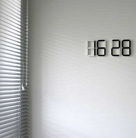 minimalist digital clock