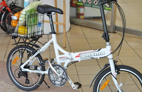 bike with shopping basket