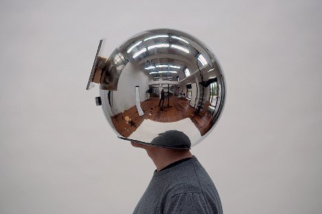 reflective slow motion helmet