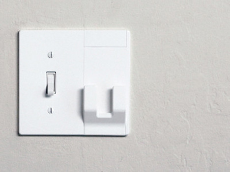 https://gajitz.com/wp-content/uploads/2013/06/key-and-mail-hanger-light-switch.jpg