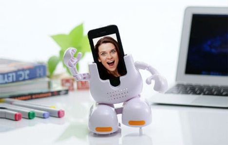 tomy dancing iphone stand