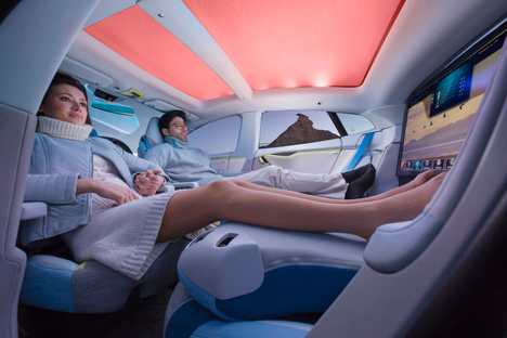 hands free driving car concept