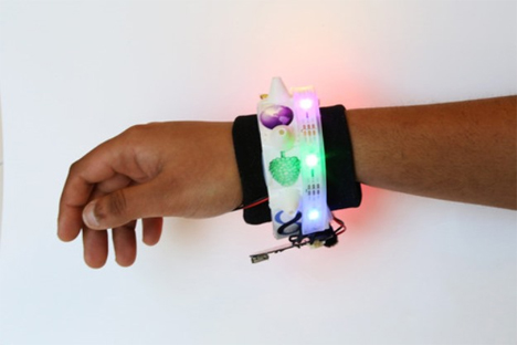 odor emitting wristband