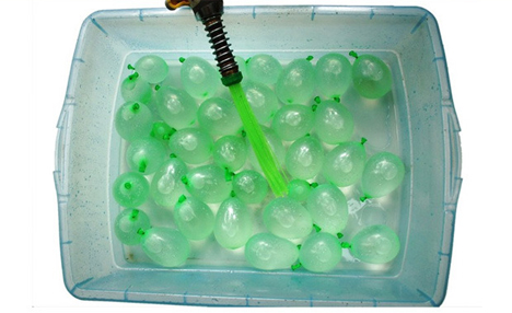 quick filling water balloon gadget