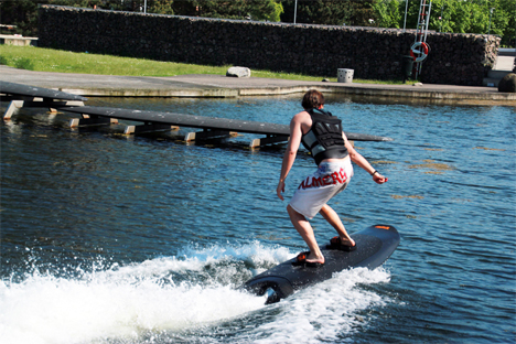 remote controlled battery powered wakeboard