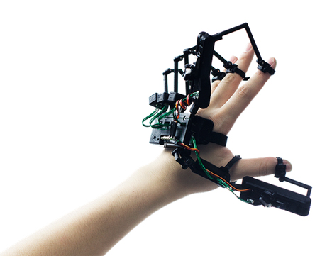  Hand  Exoskeleton  Gives You a Firm Grasp on Virtual Worlds 