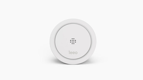 leeo smart alert nightlight and emergency detector