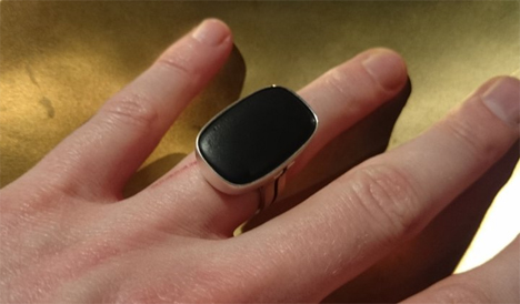 High-tech mood ring predicts how your day will go