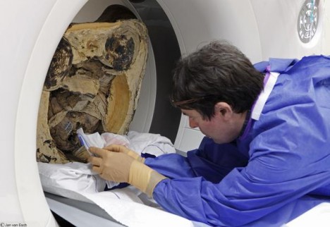 ct scan of mummy statue