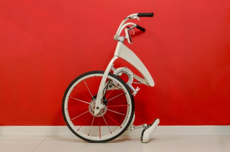 folding ebike charges phone